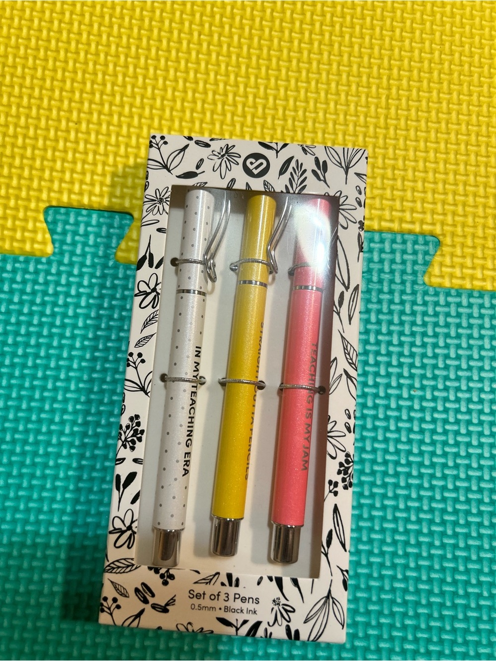 Set of 3 Colorful Pens - White, Yellow, Coral Pink